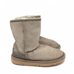 UGG Australia Girls Classic Short 5251Y Taupe Suede Boots Size 13